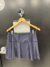 Load image into Gallery viewer, Lulu Lemon Athletic Shorts Size 5/6 2140

