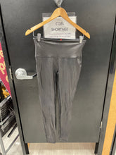 Load image into Gallery viewer, Spanx Athletic Pants Size Large
