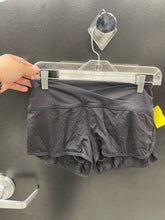 Load image into Gallery viewer, Lulu Lemon Athletic Shorts Size 6 6358
