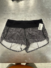 Load image into Gallery viewer, Lulu Lemon Athletic Shorts Size 2 3767
