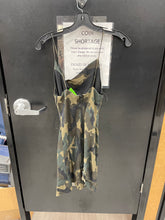 Load image into Gallery viewer, Alice &amp; Olivia Dress Size 0 Camo
