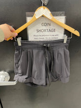 Load image into Gallery viewer, Lulu Lemon Athletic Shorts Size 4 4052
