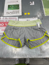 Load image into Gallery viewer, Lulu Lemon Athletic Shorts Size 4 0202
