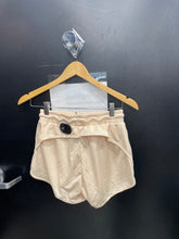 Load image into Gallery viewer, NWT Athletic Shorts Size Extra Small 3756
