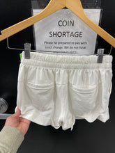 Load image into Gallery viewer, Lululemon Athletic Shorts Size 4 4051
