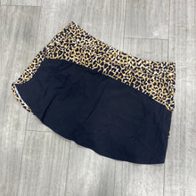 Load image into Gallery viewer, Outdoor Voices Athletic Skirt Size Large
