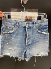 Load image into Gallery viewer, Agolde Shorts Size 3/4
