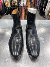 Load image into Gallery viewer, Gucci Boots Size 10 Black
