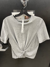 Load image into Gallery viewer, Lulu Lemon Athletic Top Size 2 7633
