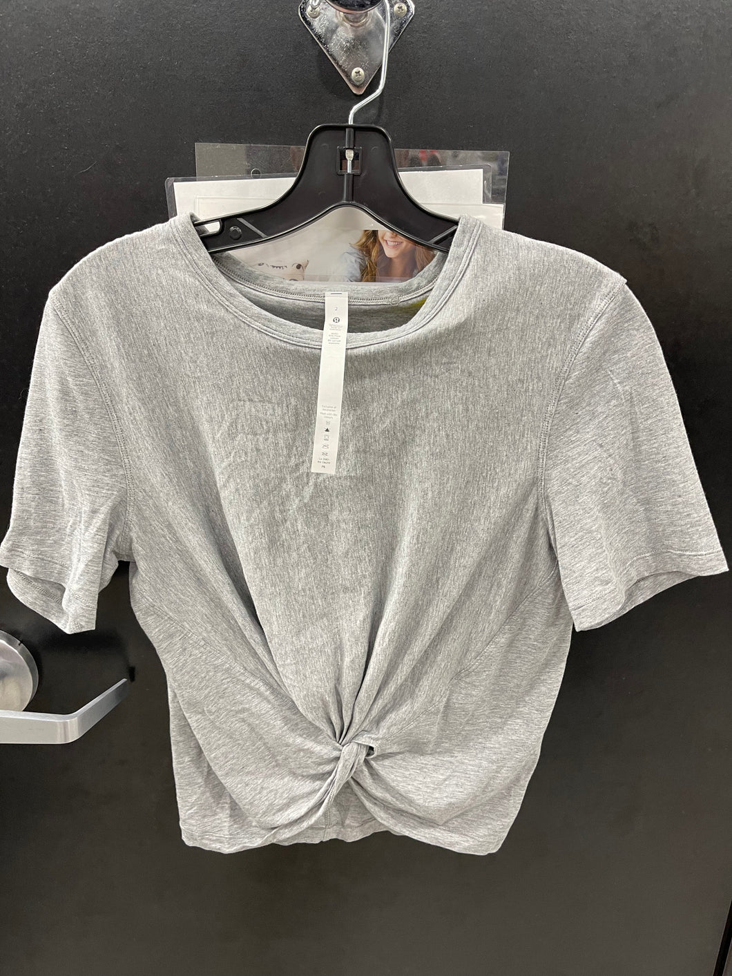 Lulu Lemon Athletic Top Size 2 7633