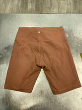 Load image into Gallery viewer, Lulu Lemon Athletic Shorts Size 10 7944
