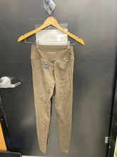Load image into Gallery viewer, Alphalete Athletic Pants Size Small 3647
