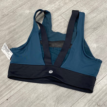 Load image into Gallery viewer, Lulu Lemon Sports Bra Size 4
