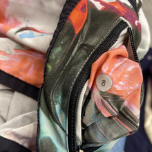 Load image into Gallery viewer, Lulu Lemon Athletic Shorts Size 8
