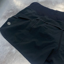 Load image into Gallery viewer, Lulu Lemon Shorts Size 6
