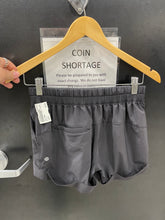 Load image into Gallery viewer, Lulu Lemon Athletic Shorts Size 4 4052
