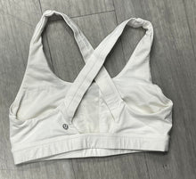 Load image into Gallery viewer, Lulu Lemon Sports Bra Size Small 6818
