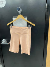 Load image into Gallery viewer, Lulu Lemon Athletic Shorts Size 7/8 0492
