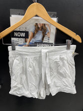Load image into Gallery viewer, Lulu Lemon Athletic Shorts Size 4 3275
