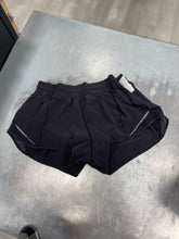 Load image into Gallery viewer, Lulu Lemon Athletic Shorts Size 9/10
